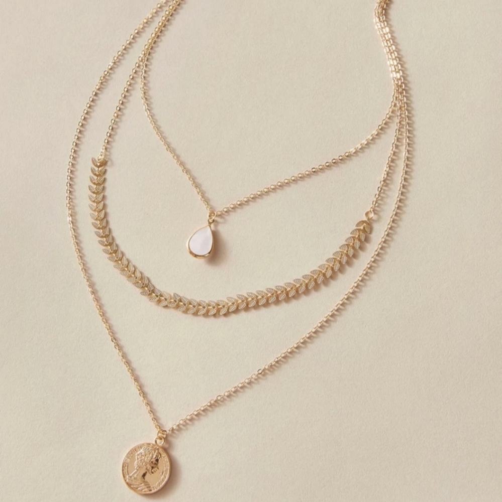 *Malia* Coin and Teardrop Necklace - Picture 4 of 4
